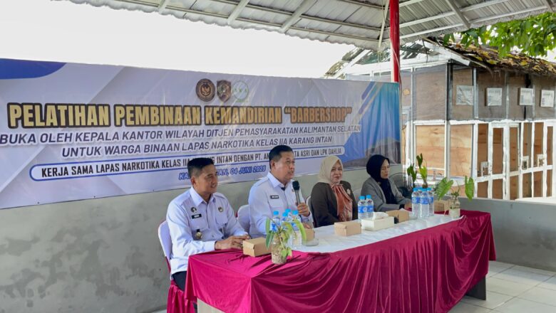 Kakanwil Ditjenpas Kalsel Resmikan Barbershop Laskarin dan Buka Pelatihan Kemandirian WBP