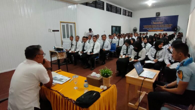 Dukung Penguatan SDM Pemasyarakatan, Kasi Adm Kamtib Lapas Narkotika Karang Intan Berikan Pembekalan Strategi Pengamanan kepada CPNS