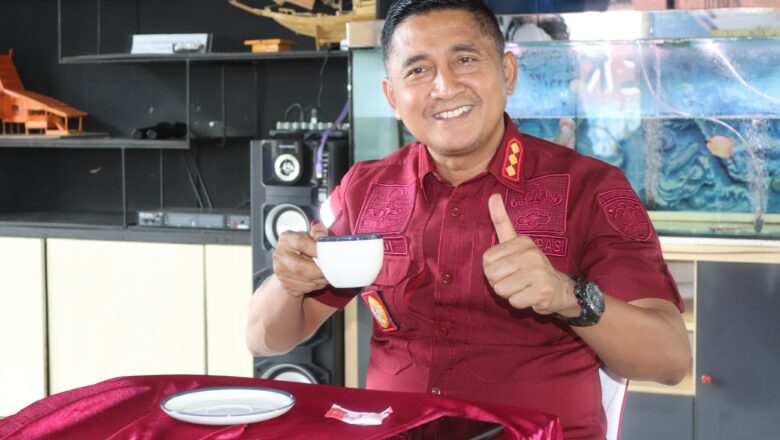 Kalapas Narkotika Karang Intan Panen Daun Mint dan Nikmati Seduhan Teh Hasil Kemandirian Warga Binaan