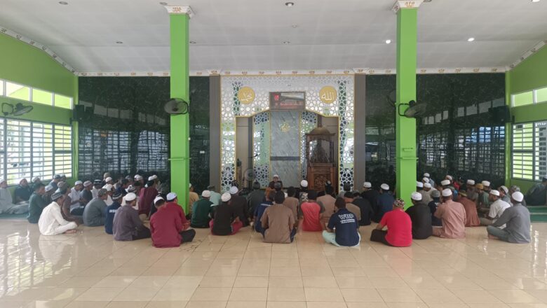Syiar Iman Bergema: Lapas Narkotika Karang Intan Gelar Sholawat Dalail Khairat dan Pengajian Fikih