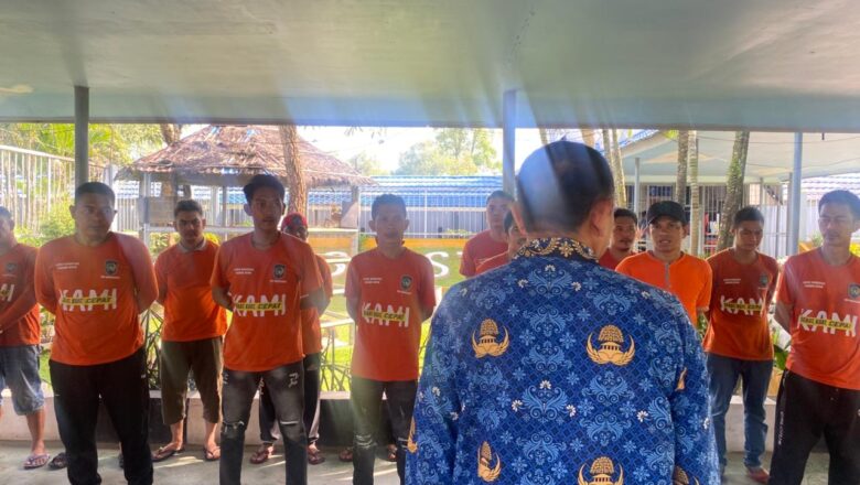 Kalapas Narkotika Karang Intan Pimpin Briefing Tim Kebersihan untuk Optimalisasi Penataan Lingkungan Lapas